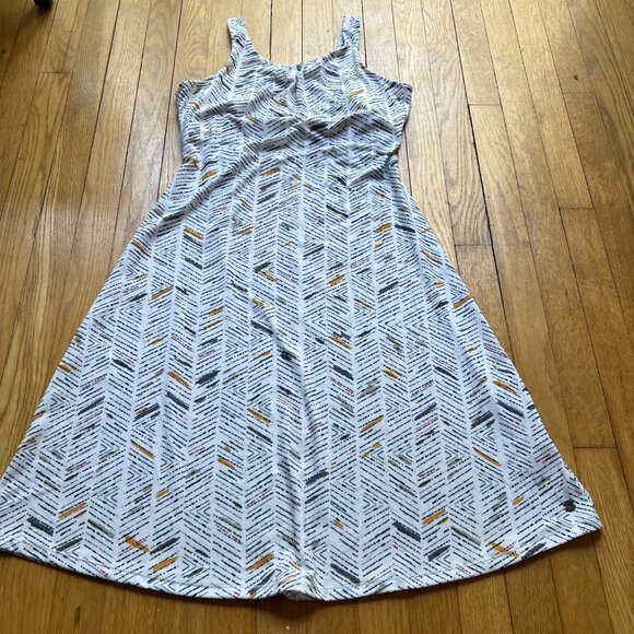 Prana Size M Skypath Sleeveless Shelf Bra Open Back Active Athleisure Sun Dress - Picture 3 of 16